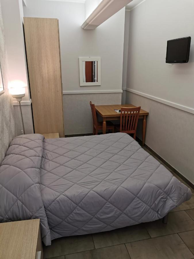 Bed And Breakfast Piramide Rzym Zewnętrze zdjęcie